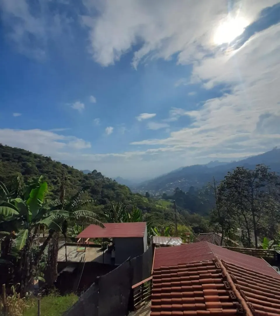 Casita El Mirador Solo Naturaleza Medellín Kolumbie